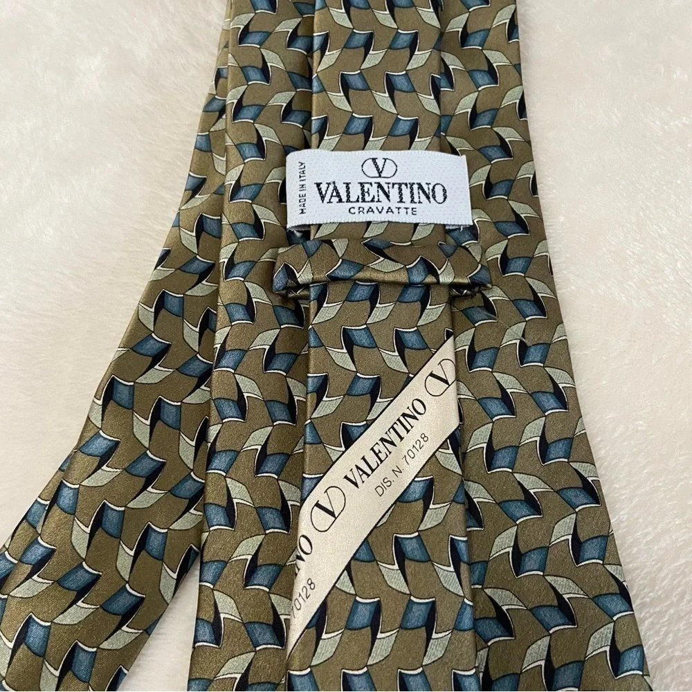 VALENTINO / 100% Silk Made in Italy Tie